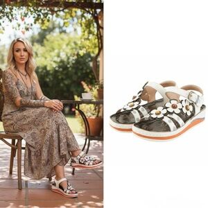 L'Artiste by Spring Step Women’s Goodie Ankle Strap Sandal With Floral Appliqué
